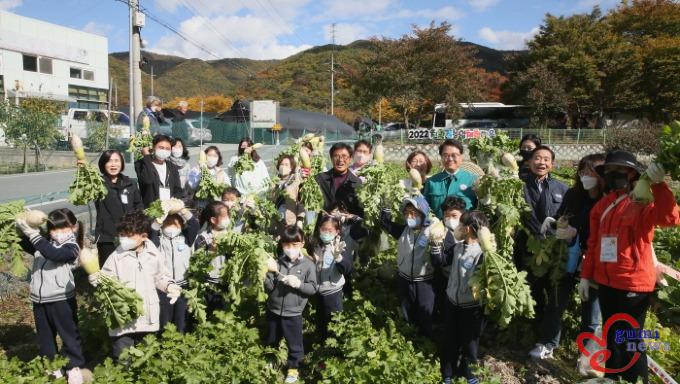 농업기술센터) 청도군 운문 오진리에서 친환경농업체험 행사 개최.jpg