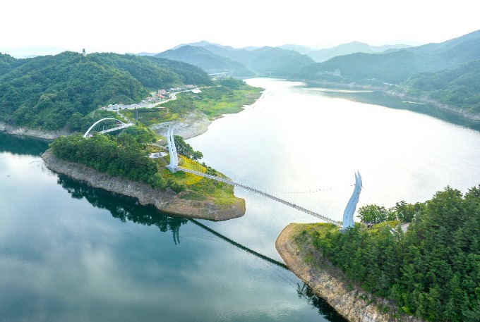 영주-1-2 (참고사진)영주댐 용마루공원 전경.jpg