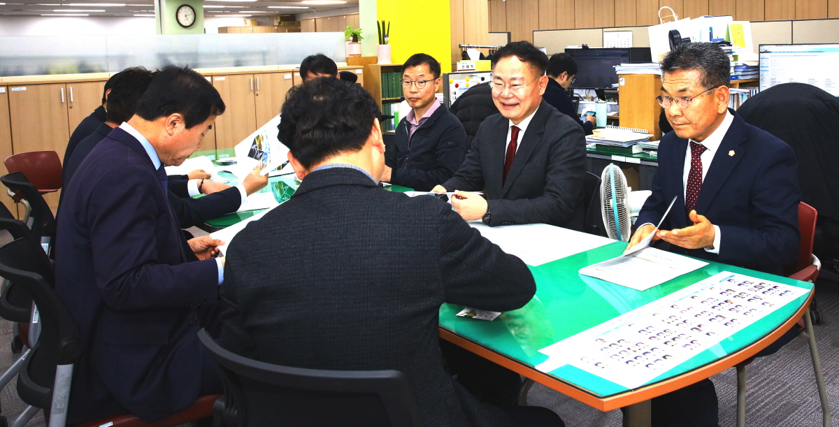 김재욱 칠곡군수, 심청보 의장 및 도의원과 함께 국·도비 예산 확보 ‘발품행정