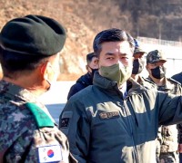 서욱 국방부장관, 육군 미사일사령부 대비태세 점검... 장병 격려 